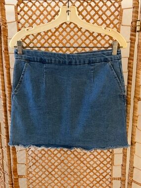 Forever 21 Women’s Blue Denim Mini Skirt with Frayed Hem